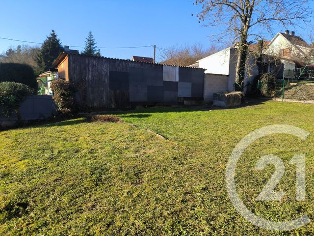 Maison &agrave; louer - 7 pi&egrave;ces - 141 m2 - Vittel - 88 - LORRAINE