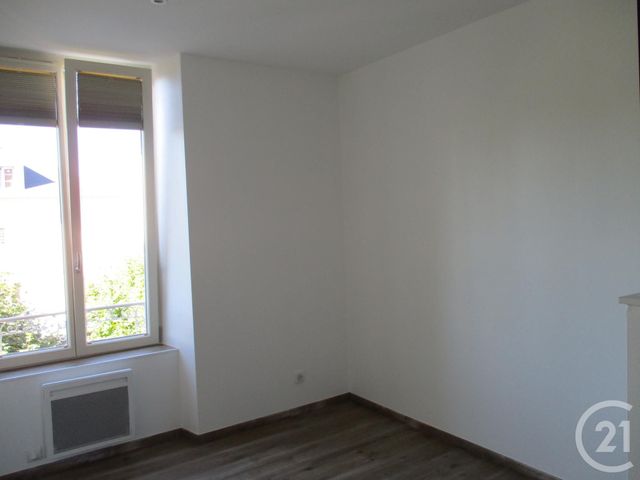 Appartement F2 &agrave; louer - 2 pi&egrave;ces - 35,74 m2 - Vittel - 88 - LORRAINE
