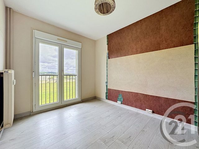 Appartement F4 &agrave; vendre - 4 pi&egrave;ces - 65,45 m2 - Vittel - 88 - LORRAINE