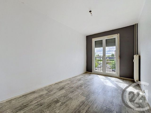 Appartement F4 &agrave; vendre - 4 pi&egrave;ces - 65,45 m2 - Vittel - 88 - LORRAINE