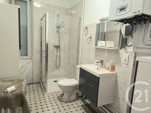 Appartement F4 &agrave; louer - 4 pi&egrave;ces - 80 m2 - Vittel - 88 - LORRAINE