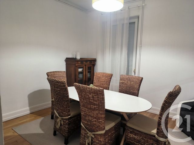 Appartement F4 &agrave; louer - 4 pi&egrave;ces - 80 m2 - Vittel - 88 - LORRAINE