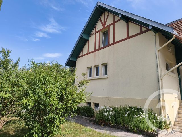 Maison &agrave; louer - 5 pi&egrave;ces - 103 m2 - Vittel - 88 - LORRAINE
