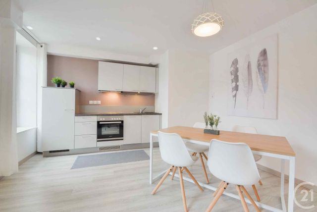 Appartement F3 &agrave; louer - 3 pi&egrave;ces - 71,22 m2 - Epinal - 88 - LORRAINE