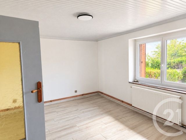 Maison &agrave; louer - 5 pi&egrave;ces - 135 m2 - Vittel - 88 - LORRAINE