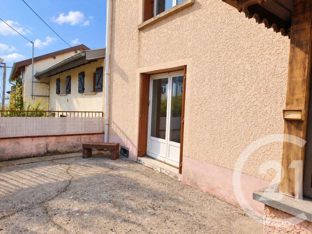 Maison &agrave; louer - 5 pi&egrave;ces - 135 m2 - Vittel - 88 - LORRAINE