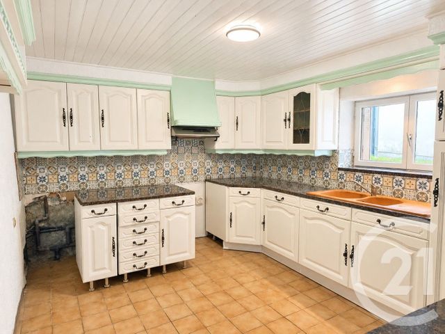 Maison &agrave; louer - 5 pi&egrave;ces - 135 m2 - Vittel - 88 - LORRAINE