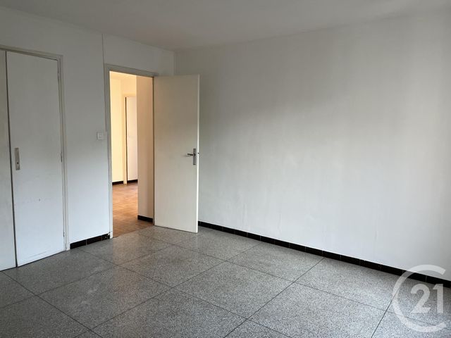 Appartement F2 à vendre - 2 pièces - 64,76 m2 - Forcalquier - 04 - PROVENCE-ALPES-COTE-D-AZUR