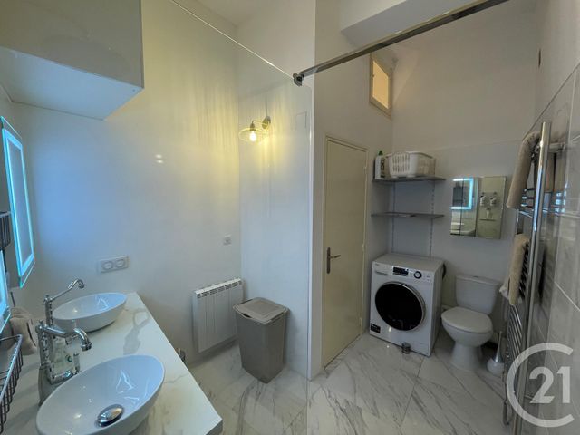 Appartement T2 à louer - 2 pièces - 45,94 m2 - Forcalquier - 04 - PROVENCE-ALPES-COTE-D-AZUR