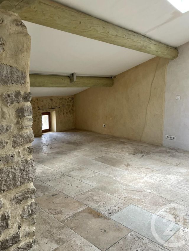 Appartement Loft à louer - 2 pièces - 37,34 m2 - Reillanne - 04 - PROVENCE-ALPES-COTE-D-AZUR