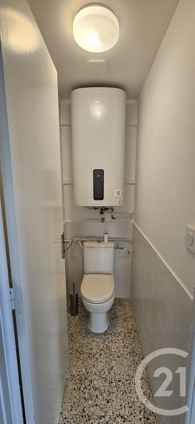 Appartement T3 à louer - 3 pièces - 62,89 m2 - Forcalquier - 04 - PROVENCE-ALPES-COTE-D-AZUR