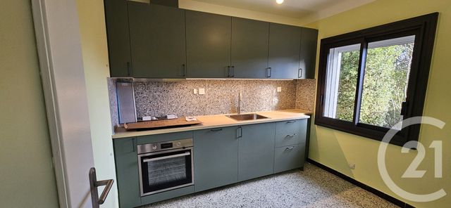 Appartement T3 à louer - 3 pièces - 62,89 m2 - Forcalquier - 04 - PROVENCE-ALPES-COTE-D-AZUR