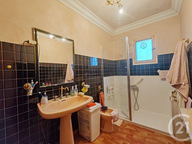 Maison &agrave; vendre - 6 pi&egrave;ces - 142,05 m2 - St Michel L Observatoire - 04 - PROVENCE-ALPES-COTE-D-AZUR