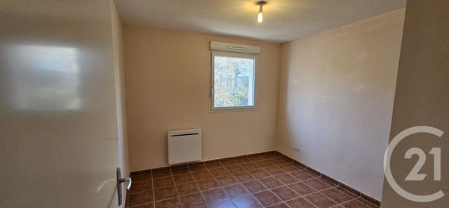 Appartement T2 &agrave; louer - 2 pi&egrave;ces - 41,70 m2 - Forcalquier - 04 - PROVENCE-ALPES-COTE-D-AZUR