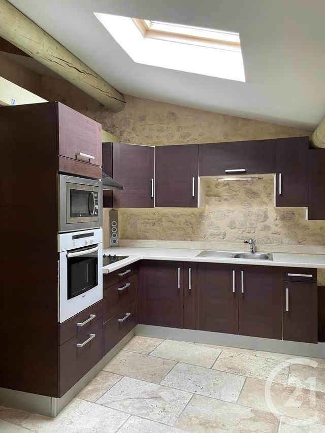 Appartement Loft &agrave; louer - 2 pi&egrave;ces - 37,34 m2 - Reillanne - 04 - PROVENCE-ALPES-COTE-D-AZUR