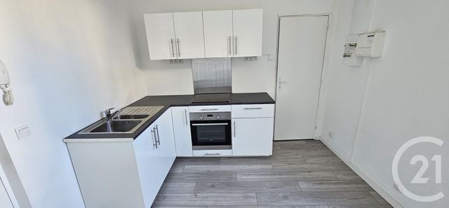 Appartement Studio &agrave; louer - 1 pi&egrave;ce - 25,49 m2 - Forcalquier - 04 - PROVENCE-ALPES-COTE-D-AZUR