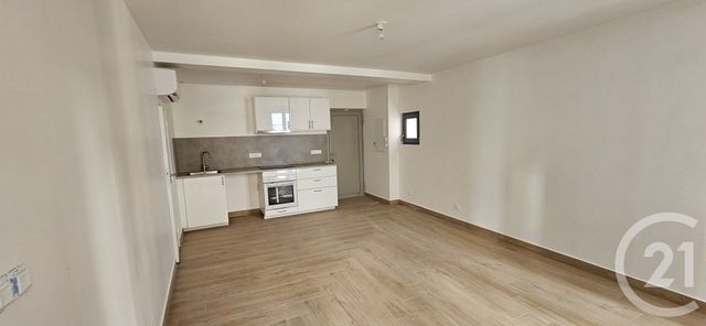 Appartement T2 &agrave; louer - 2 pi&egrave;ces - 39,52 m2 - Forcalquier - 04 - PROVENCE-ALPES-COTE-D-AZUR