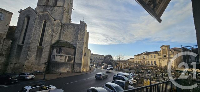 Appartement T2 &agrave; louer - 2 pi&egrave;ces - 42,16 m2 - Forcalquier - 04 - PROVENCE-ALPES-COTE-D-AZUR