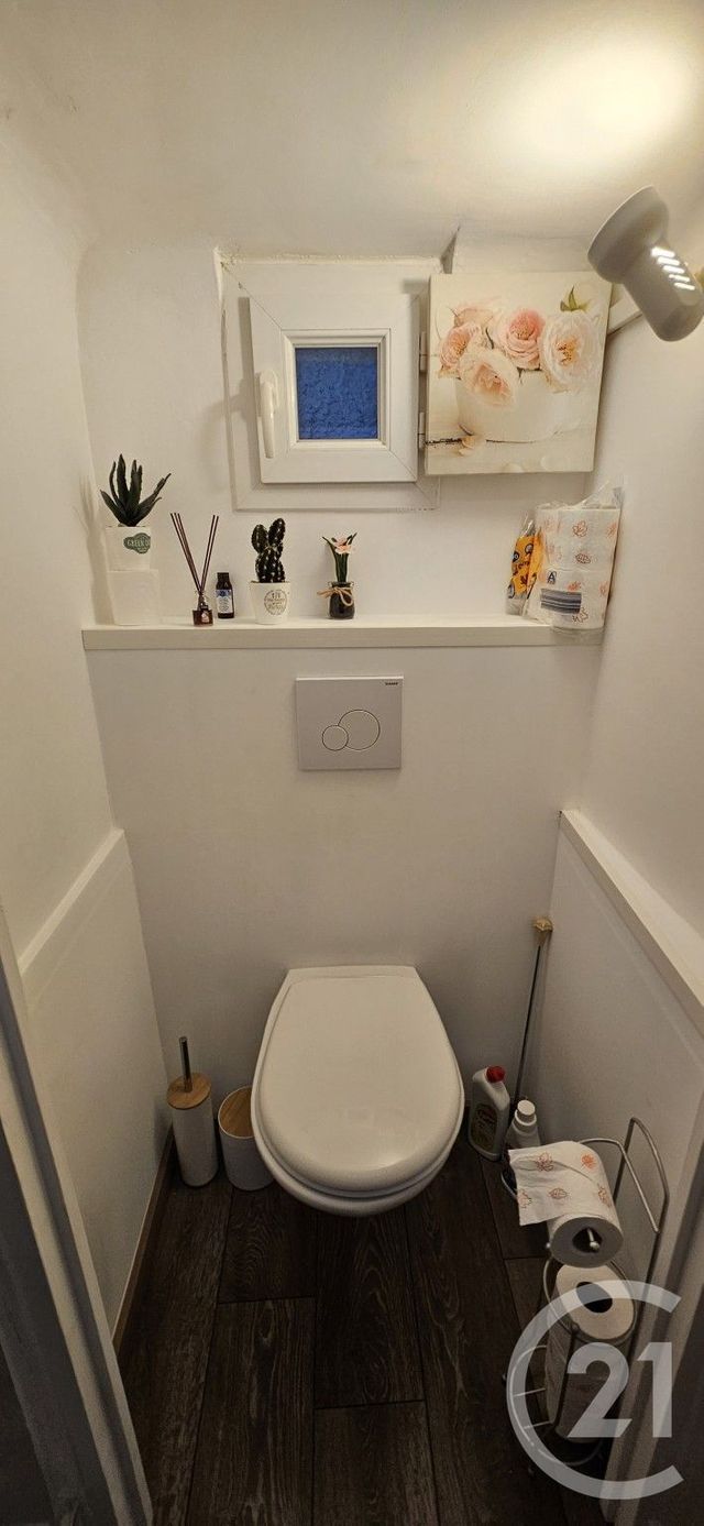 Appartement T2 &agrave; louer - 2 pi&egrave;ces - 42,16 m2 - Forcalquier - 04 - PROVENCE-ALPES-COTE-D-AZUR