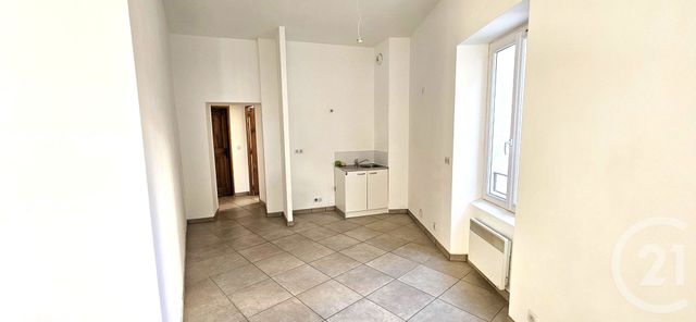 Appartement T2 &agrave; louer - 2 pi&egrave;ces - 46,45 m2 - Forcalquier - 04 - PROVENCE-ALPES-COTE-D-AZUR