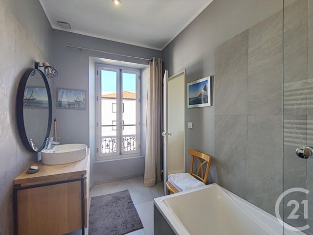 Maison &agrave; vendre - 6 pi&egrave;ces - 189,59 m2 - Forcalquier - 04 - PROVENCE-ALPES-COTE-D-AZUR