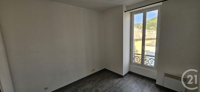 Appartement T2 &agrave; louer - 2 pi&egrave;ces - 32,75 m2 - Oraison - 04 - PROVENCE-ALPES-COTE-D-AZUR