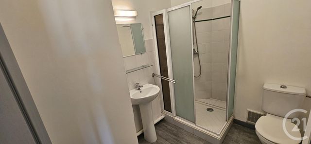 Appartement T2 &agrave; louer - 2 pi&egrave;ces - 32,75 m2 - Oraison - 04 - PROVENCE-ALPES-COTE-D-AZUR