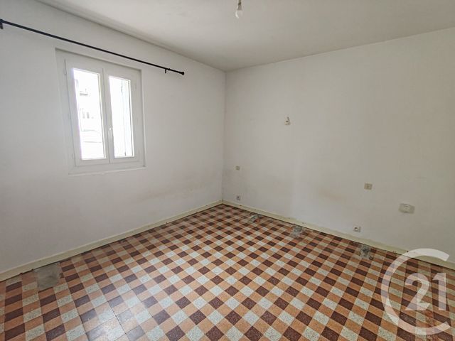 Appartement T3 &agrave; vendre - 5 pi&egrave;ces - 87,50 m2 - Villeneuve - 04 - PROVENCE-ALPES-COTE-D-AZUR