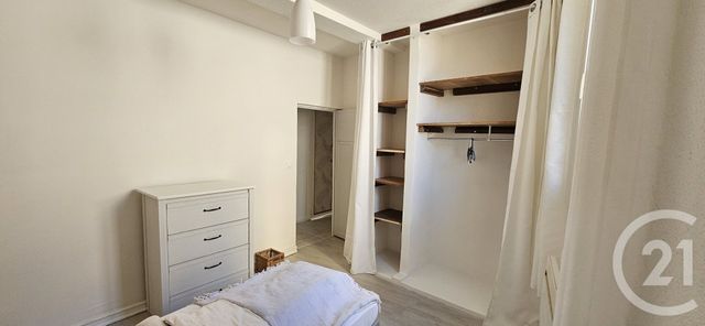 Appartement T3 &agrave; louer - 3 pi&egrave;ces - 52,68 m2 - Forcalquier - 04 - PROVENCE-ALPES-COTE-D-AZUR