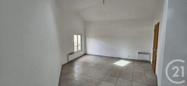 Appartement T2 &agrave; louer - 2 pi&egrave;ces - 49 m2 - Forcalquier - 04 - PROVENCE-ALPES-COTE-D-AZUR