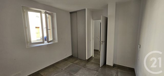 Appartement T2 &agrave; louer - 2 pi&egrave;ces - 49,50 m2 - Reillanne - 04 - PROVENCE-ALPES-COTE-D-AZUR
