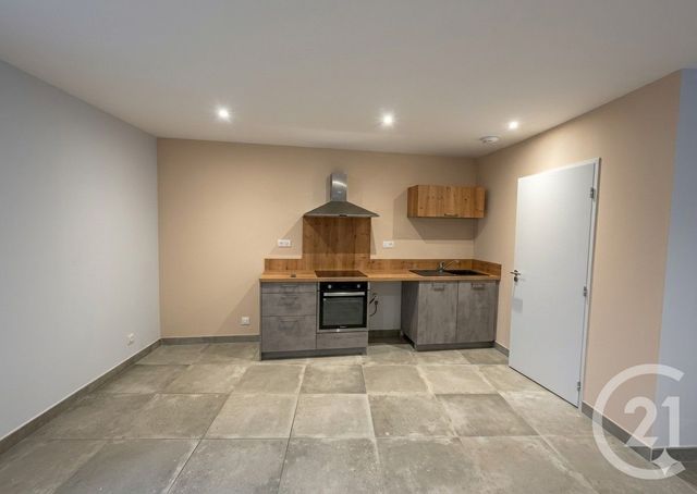 Appartement T2 &agrave; louer - 2 pi&egrave;ces - 49,50 m2 - Reillanne - 04 - PROVENCE-ALPES-COTE-D-AZUR