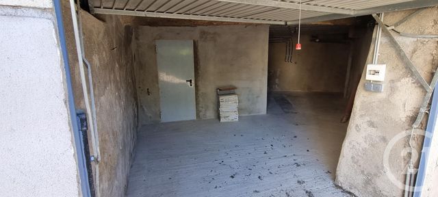 Parking &agrave; louer - 39,40 m2 - Forcalquier - 04 - PROVENCE-ALPES-COTE-D-AZUR