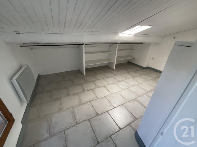 Appartement T2 &agrave; louer - 2 pi&egrave;ces - 50,35 m2 - St Michel L Observatoire - 04 - PROVENCE-ALPES-COTE-D-AZUR