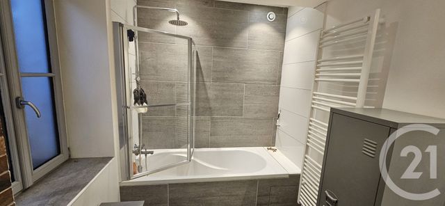 Appartement &agrave; louer - 3 pi&egrave;ces - 83,12 m2 - Mane - 04 - PROVENCE-ALPES-COTE-D-AZUR