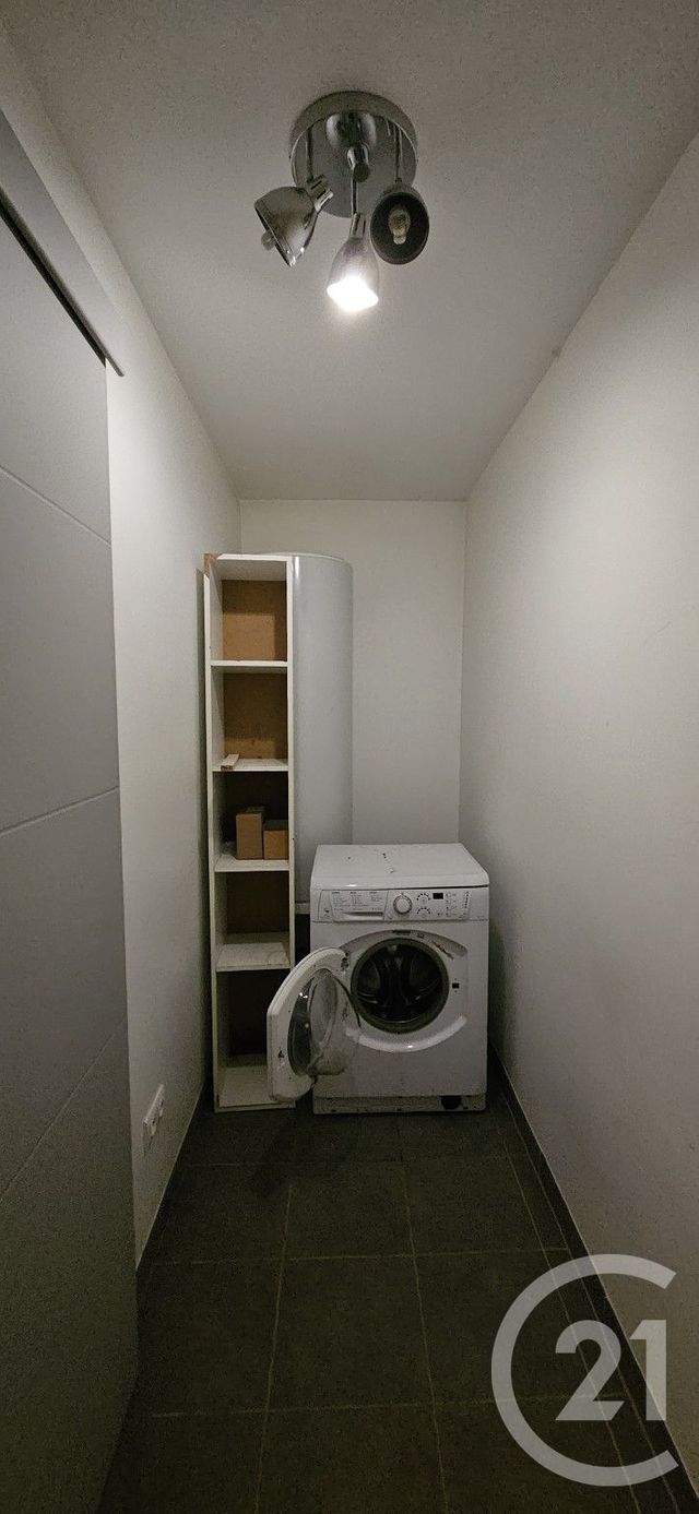 Appartement &agrave; louer - 3 pi&egrave;ces - 83,12 m2 - Mane - 04 - PROVENCE-ALPES-COTE-D-AZUR