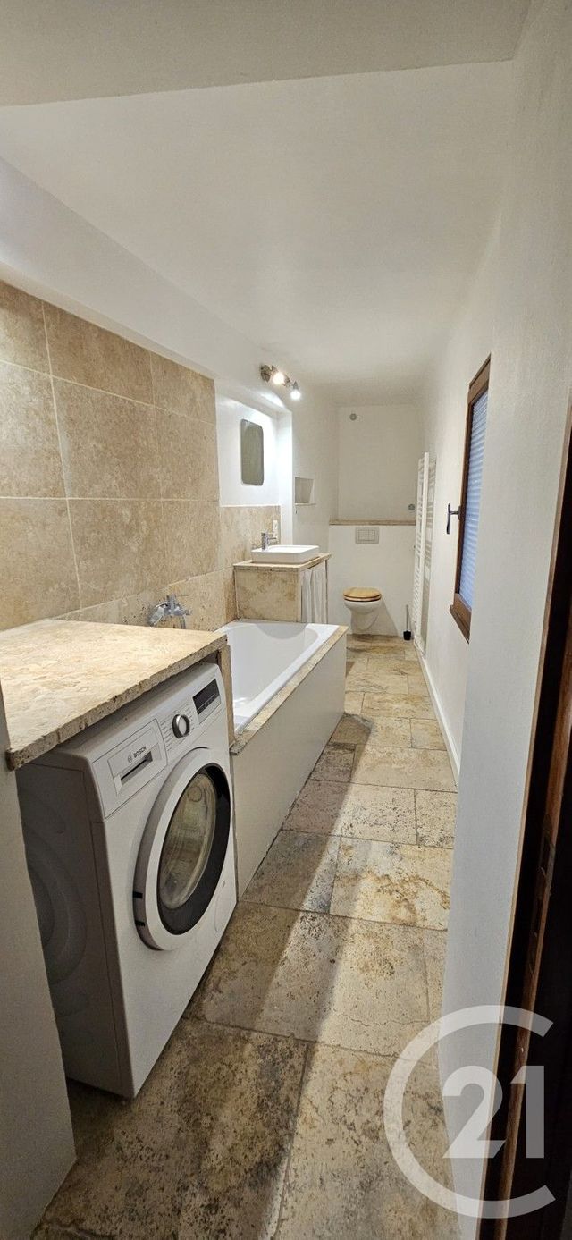 Appartement T2 &agrave; louer - 2 pi&egrave;ces - 49 m2 - Forcalquier - 04 - PROVENCE-ALPES-COTE-D-AZUR
