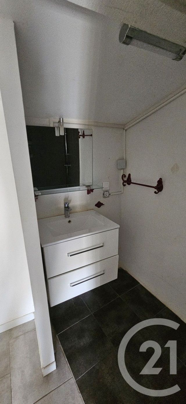 Maison &agrave; louer - 3 pi&egrave;ces - 76,39 m2 - Lardiers - 04 - PROVENCE-ALPES-COTE-D-AZUR
