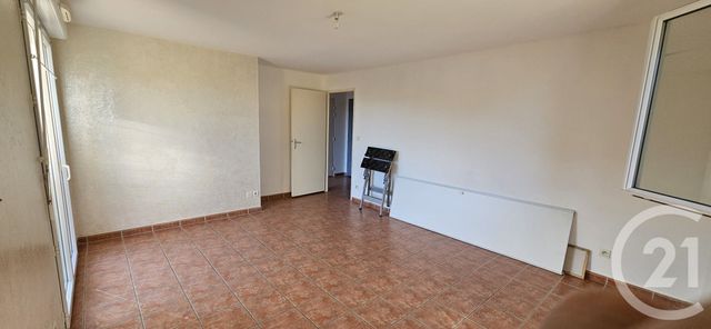 Appartement &agrave; louer - 3 pi&egrave;ces - 63,52 m2 - Forcalquier - 04 - PROVENCE-ALPES-COTE-D-AZUR