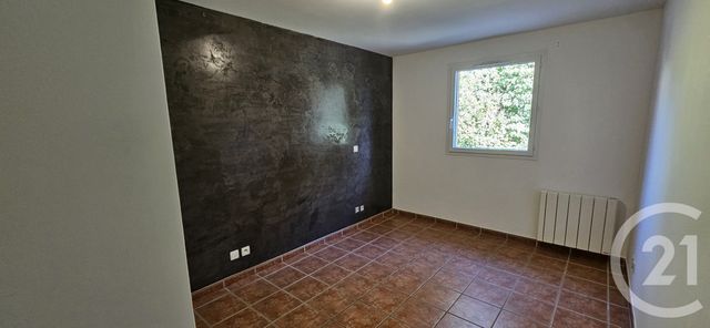 Appartement &agrave; louer - 3 pi&egrave;ces - 63,52 m2 - Forcalquier - 04 - PROVENCE-ALPES-COTE-D-AZUR