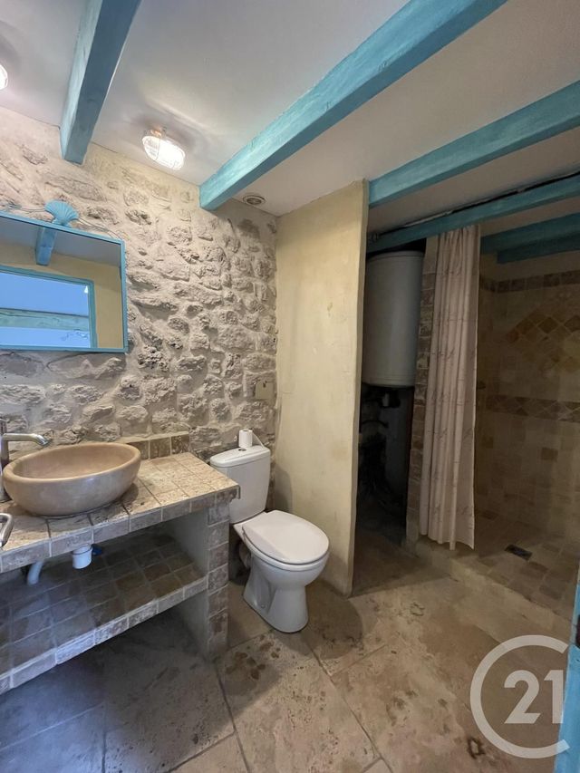 Appartement Loft &agrave; louer - 2 pi&egrave;ces - 37,34 m2 - Reillanne - 04 - PROVENCE-ALPES-COTE-D-AZUR