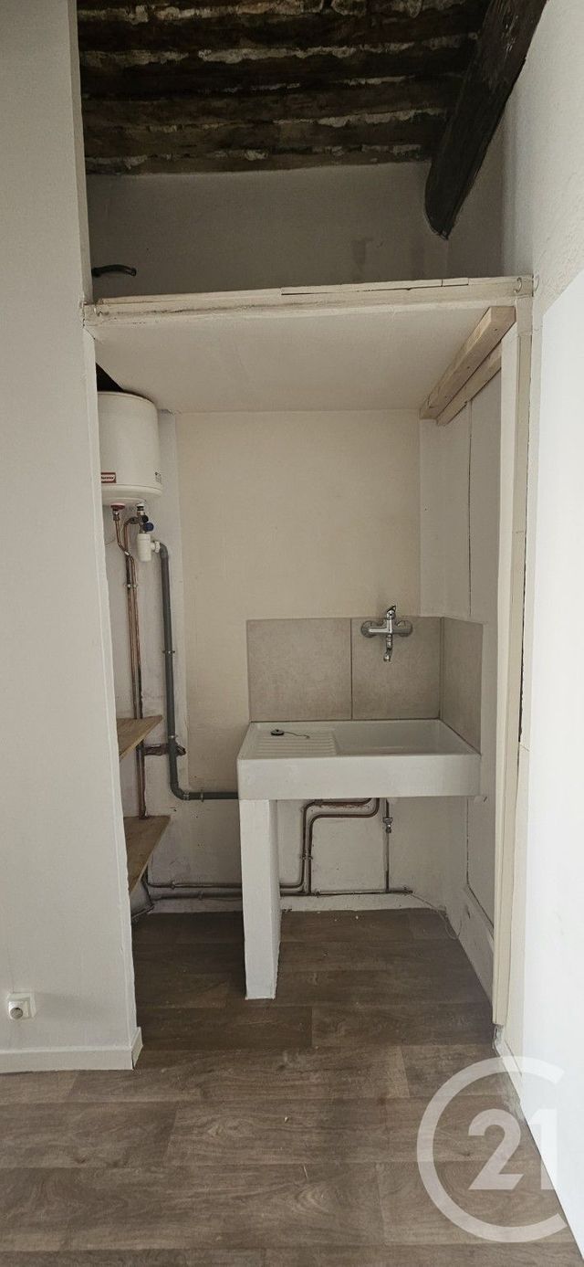 Appartement Local &agrave; louer - 1 pi&egrave;ce - 36,10 m2 - Forcalquier - 04 - PROVENCE-ALPES-COTE-D-AZUR