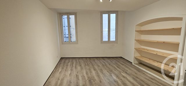 Appartement T3 &agrave; louer - 3 pi&egrave;ces - 52,70 m2 - Forcalquier - 04 - PROVENCE-ALPES-COTE-D-AZUR