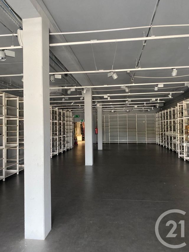 Local commercial à louer - 471.0 m2 - 74 - Haute-Savoie