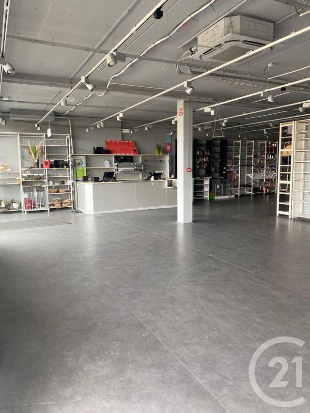 Local commercial à louer - 471.0 m2 - 74 - Haute-Savoie