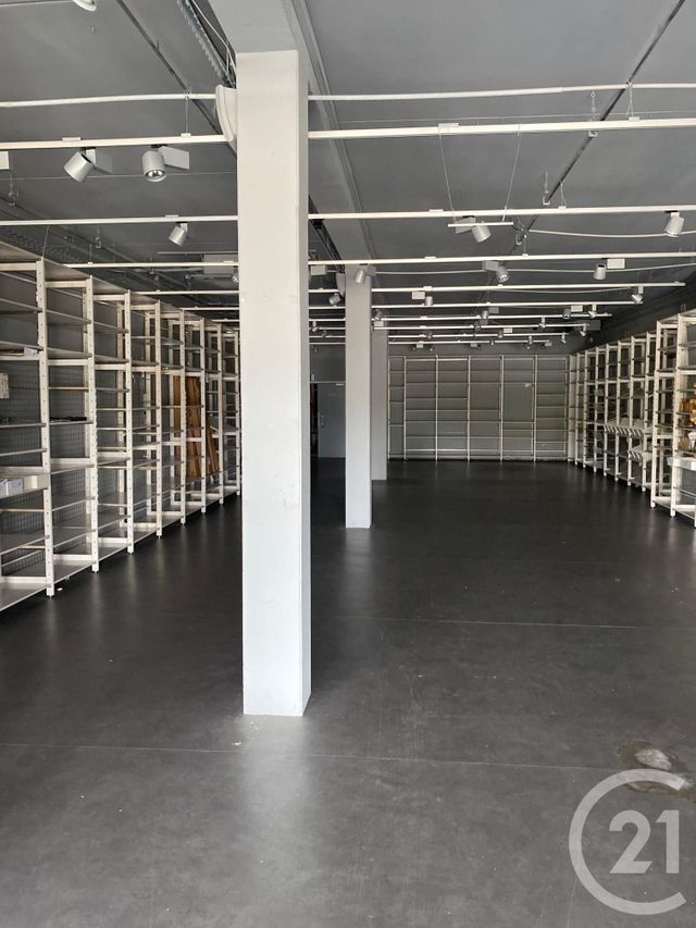 Local commercial à louer - 471.0 m2 - 74 - Haute-Savoie