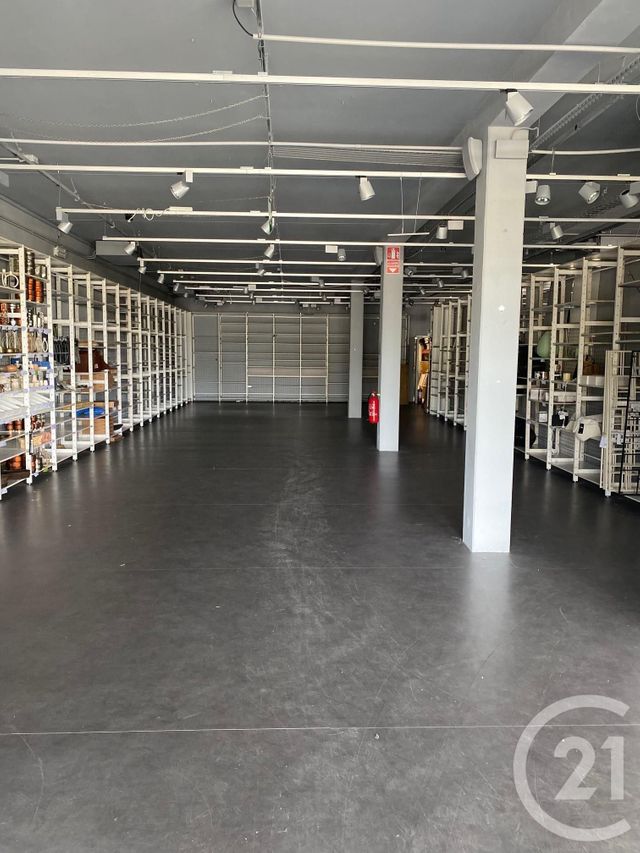 Local commercial à louer - 471.0 m2 - 74 - Haute-Savoie