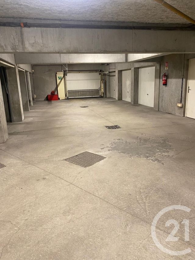 Parking &agrave; vendre - 16,60 m2 - Gaillard - 74 - RHONE-ALPES