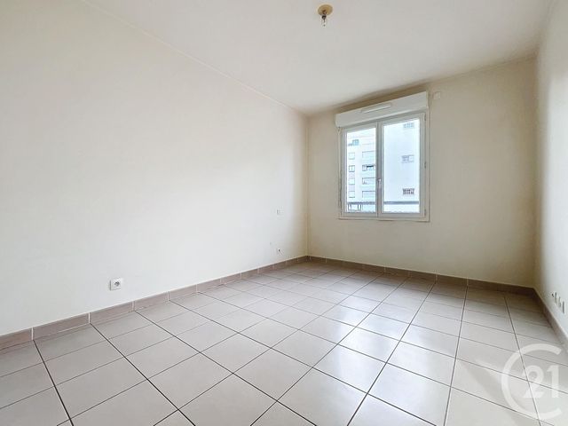 Appartement F2 à vendre - 2 pièces - 40 m2 - Juan Les Pins - 06 - PROVENCE-ALPES-COTE-D-AZUR
