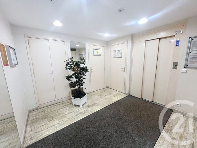 Appartement F1 à vendre - 1 pièce - 29,10 m2 - Antibes - 06 - PROVENCE-ALPES-COTE-D-AZUR